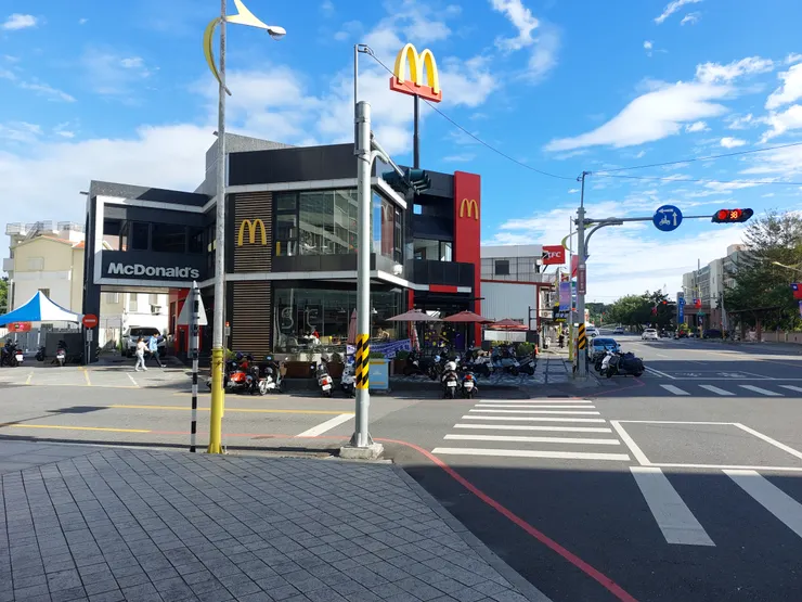 中正路麥當勞 / 資料來源:我自己