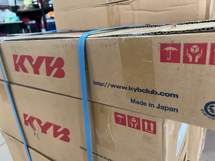 選用KYB日本製藍桶
