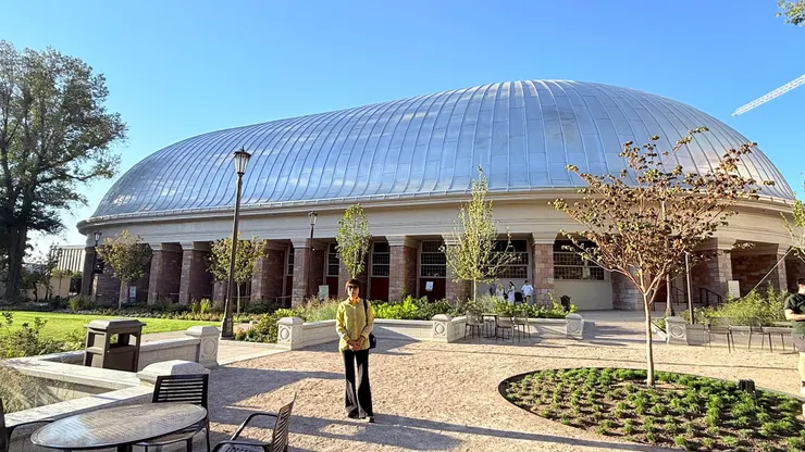 聖殿外觀很像縮小版巨蛋