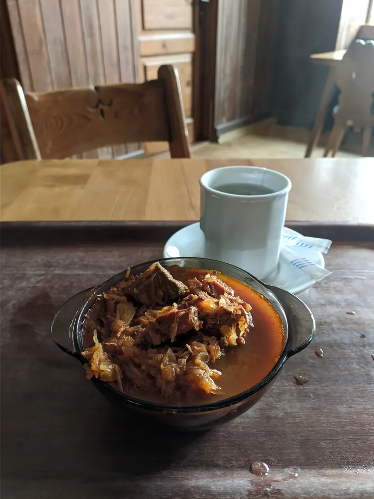 獵人燉肉(Bigos)、水果茶