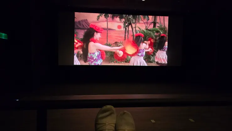 (預告片)坐第一排就是爽，有看到夏令驕傲的腳嗎?