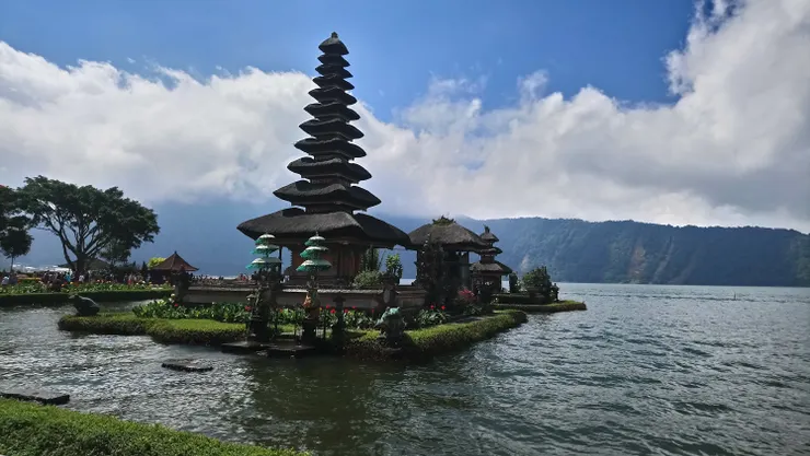 獨特的水上神廟