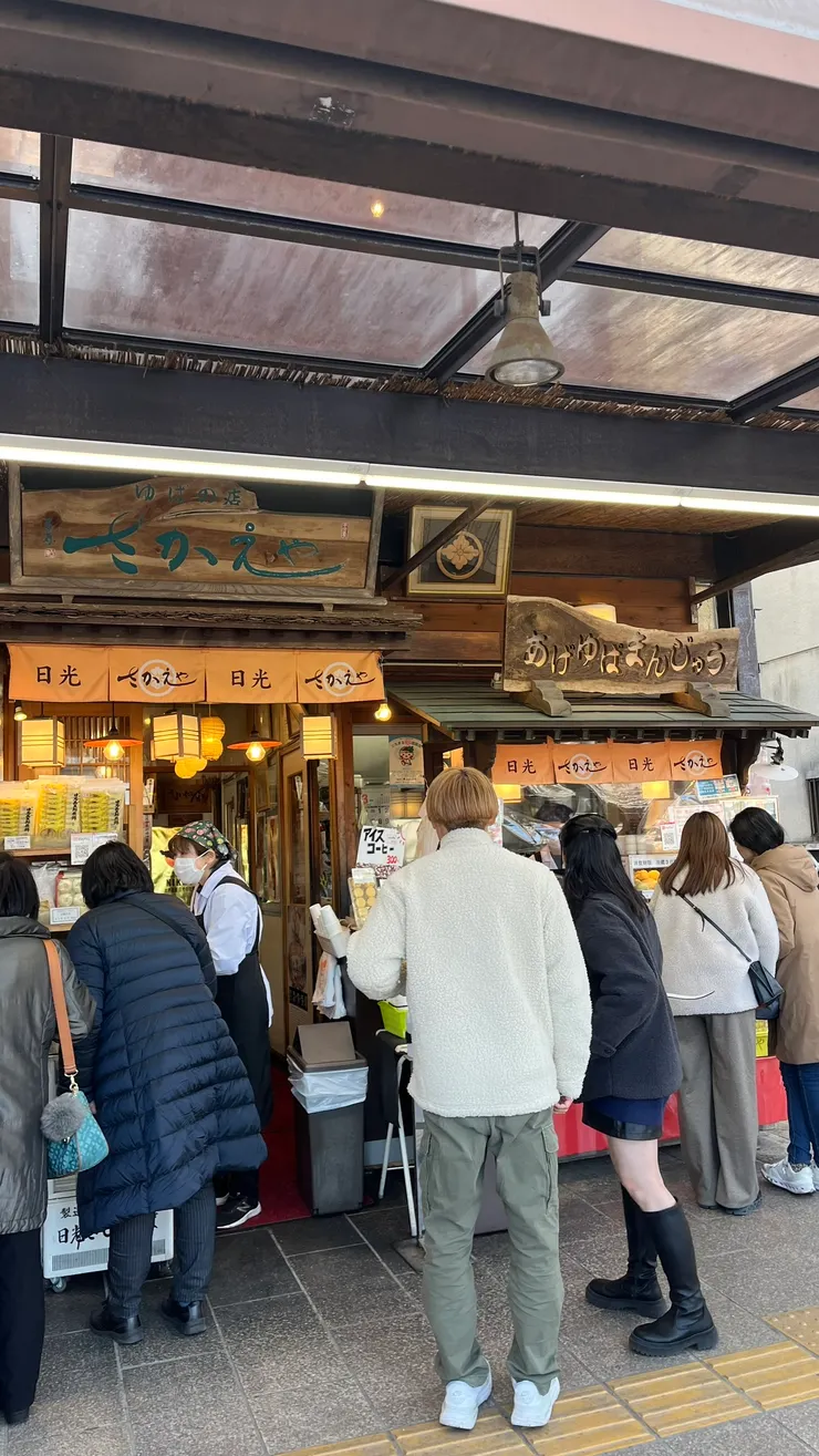 只要是下午時分，店家很容易門口就大排長龍。