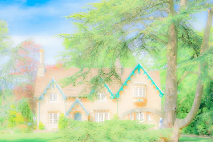 公園樹林中的童話故事小屋