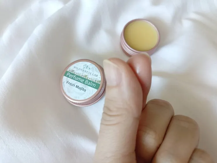 Mudita・淬悅的WILDERNESS LAB系列香膏質地清爽，滋潤度強，可當指緣油跟護手霜
