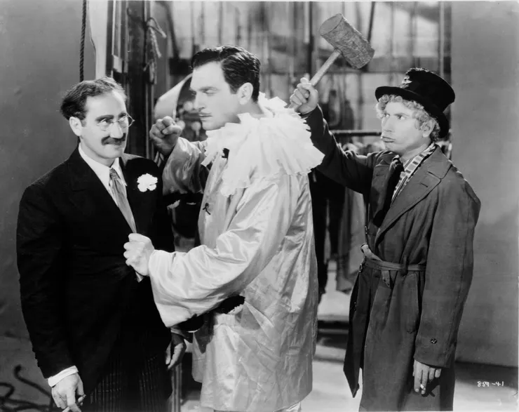 《歌劇院之夜》劇照／1935 WBEI