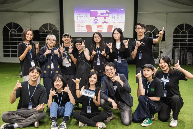 「夜夜有影：在電影裡喘口氣」夏日電影院 工作人員合照／釀電影提供