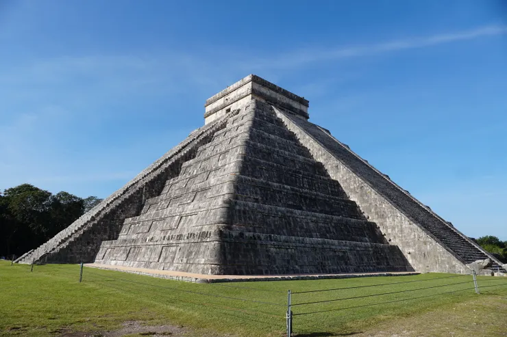 Chichén-Itzá - Temple of Kukulcán (El Castillo) 卡斯蒂略金字塔