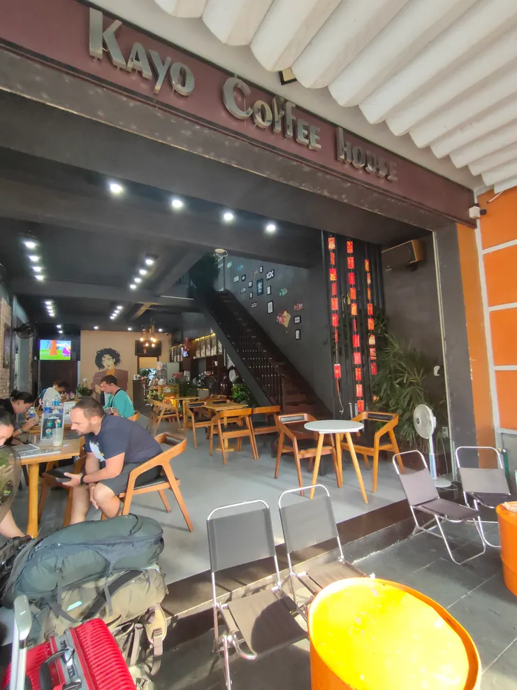 巴士等待點也是一間咖啡店