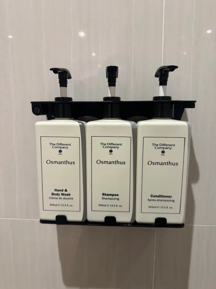 洗沐系列也很好用，洗手台還有給身體乳