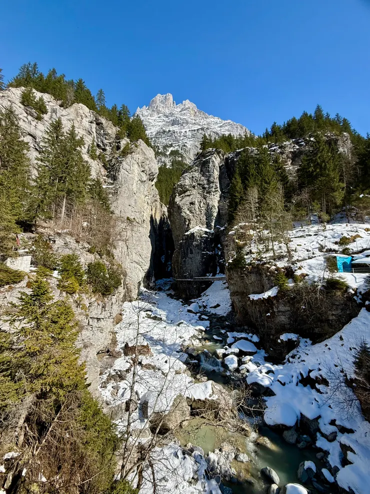 格林德瓦的冰川蝕谷