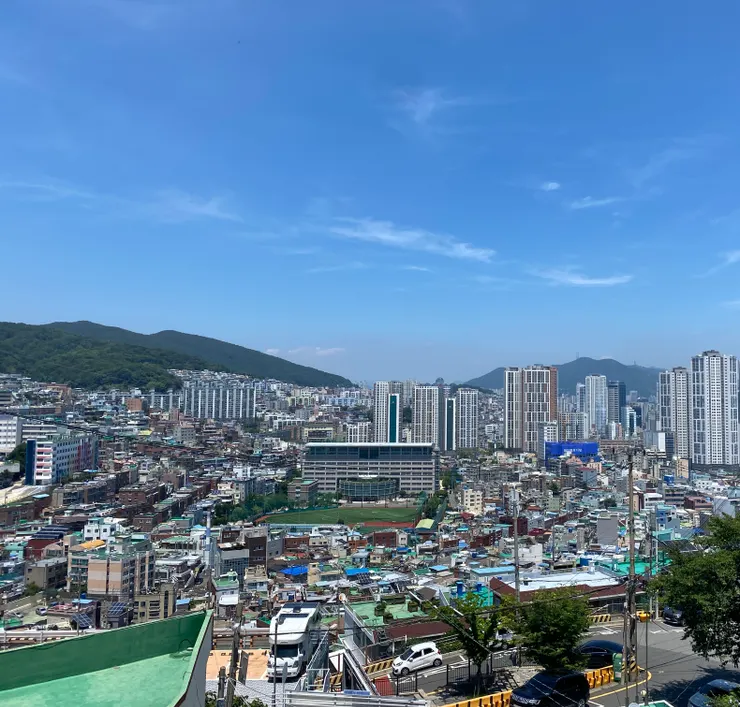 168階梯看到的釜山景色