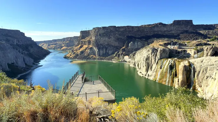 肖松尼瀑布與蛇河峽谷