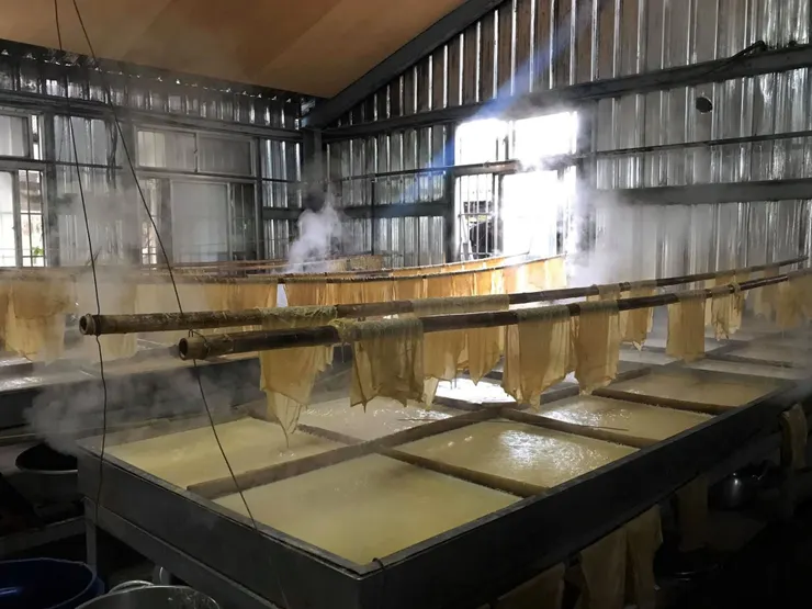 煙霧嬝繞 手工精製