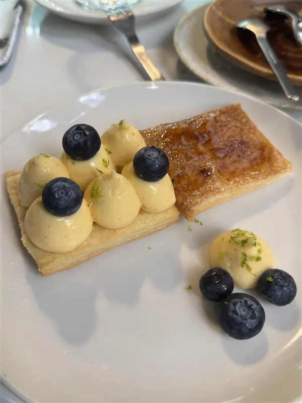 藍莓卡士達千層酥