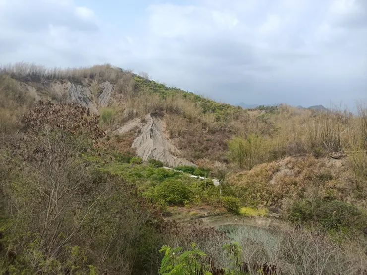 馬頭山看似荒蕪的地貌