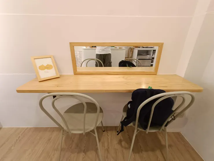 當天我獨佔這個靠牆的桌子