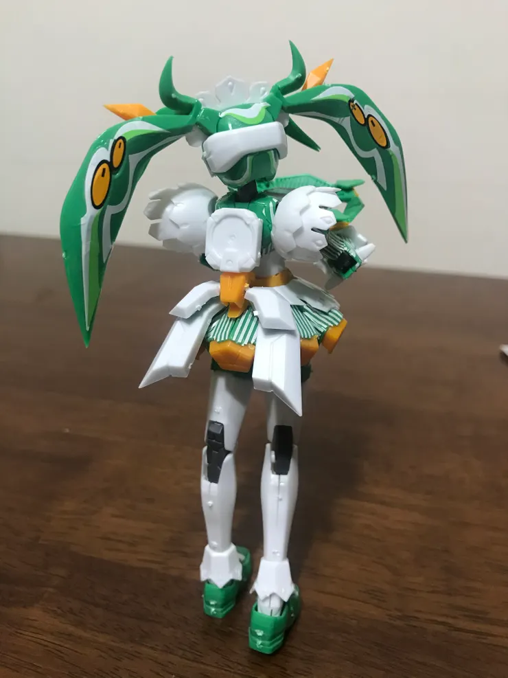 背面拉~~~ 近看料頭沒剪乾淨真是醜醜!