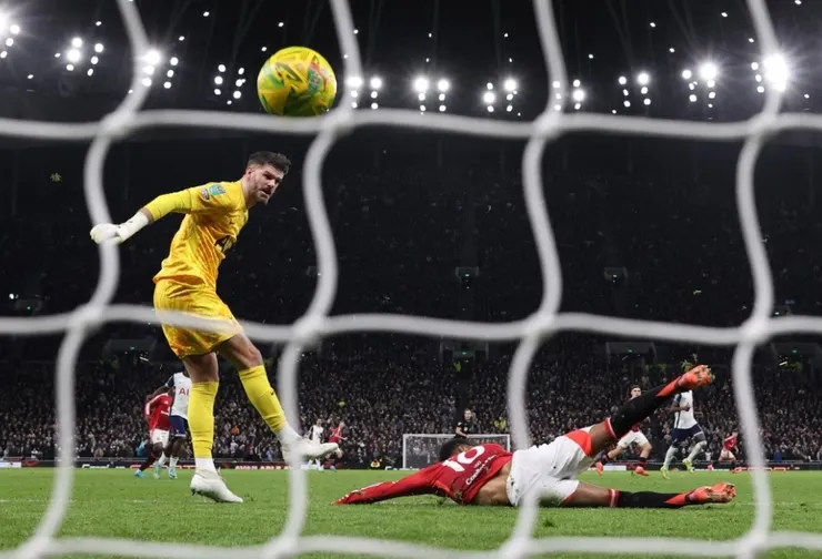 阿密特戴亞路飛剷入球助曼聯追至2:3