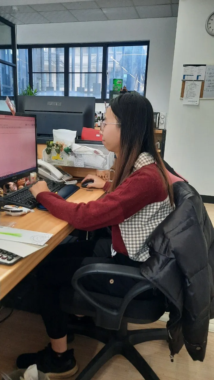 平時不知不覺駝背的我