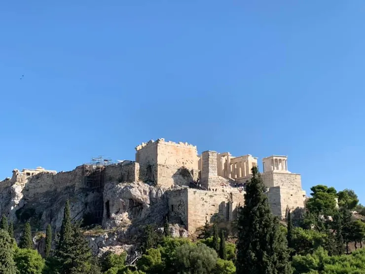 市中心就能遠望衛城