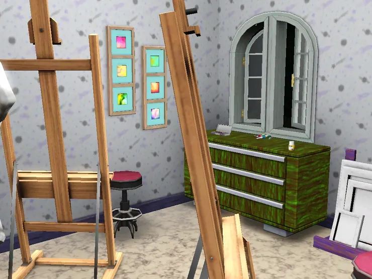 這個房間有窗，有時顏料的氣味會挺大，也對身體有害。