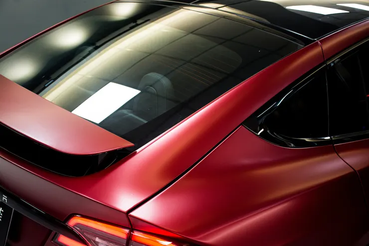 台南奧圖菲汽車包膜推薦|高評價實力店!車體貼膜手路細膩|犀牛