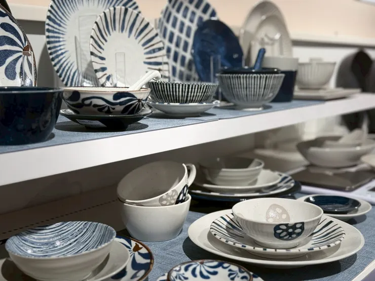 以輕量化設計減輕使用負擔,即使力氣較小的使用者,也能輕鬆拿取與操作