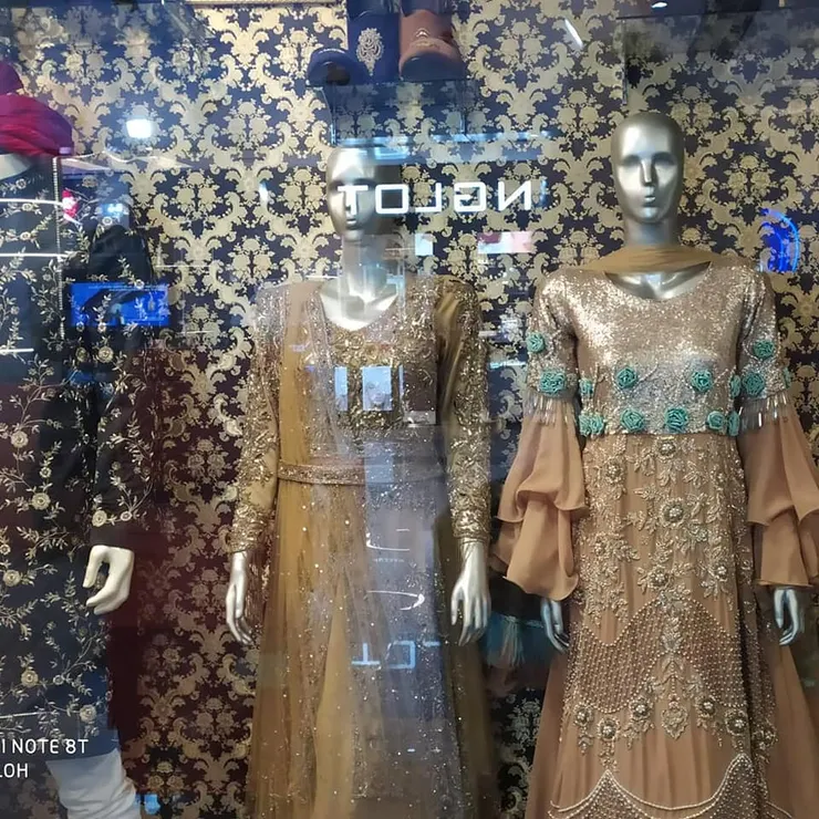 印孟結婚時的傳統服飾 