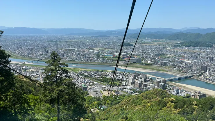 可以看到滿遠的。