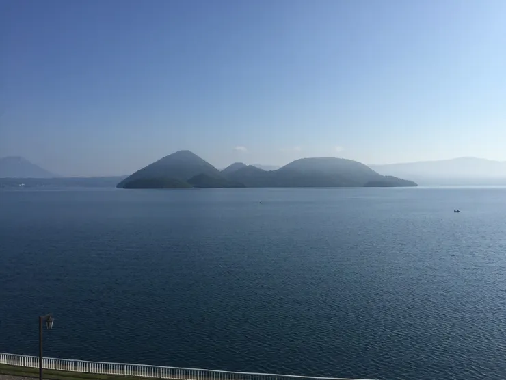 清晨時刻的洞爺湖