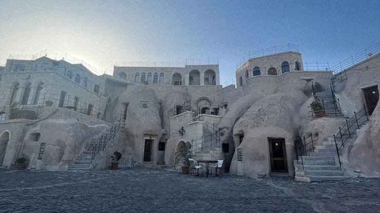 洞穴飯店的外觀