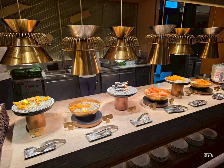 各式日式天婦羅酥炸料理。