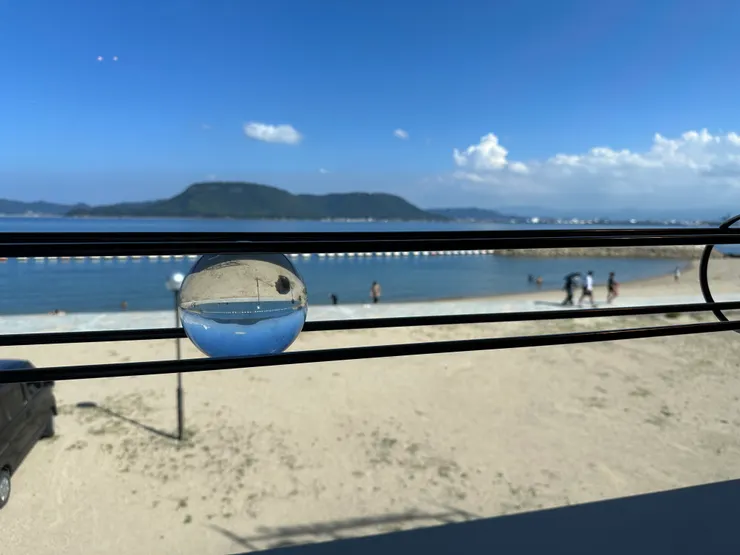 另外一顆水晶球，隨著重心轉移會移動