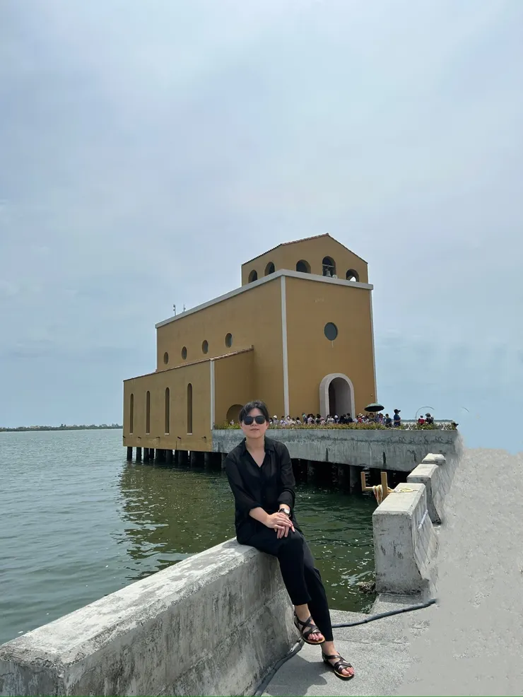 ⟨請勿肉搜筆者—右邊路人跟醜景被我Ｐ掉⟩