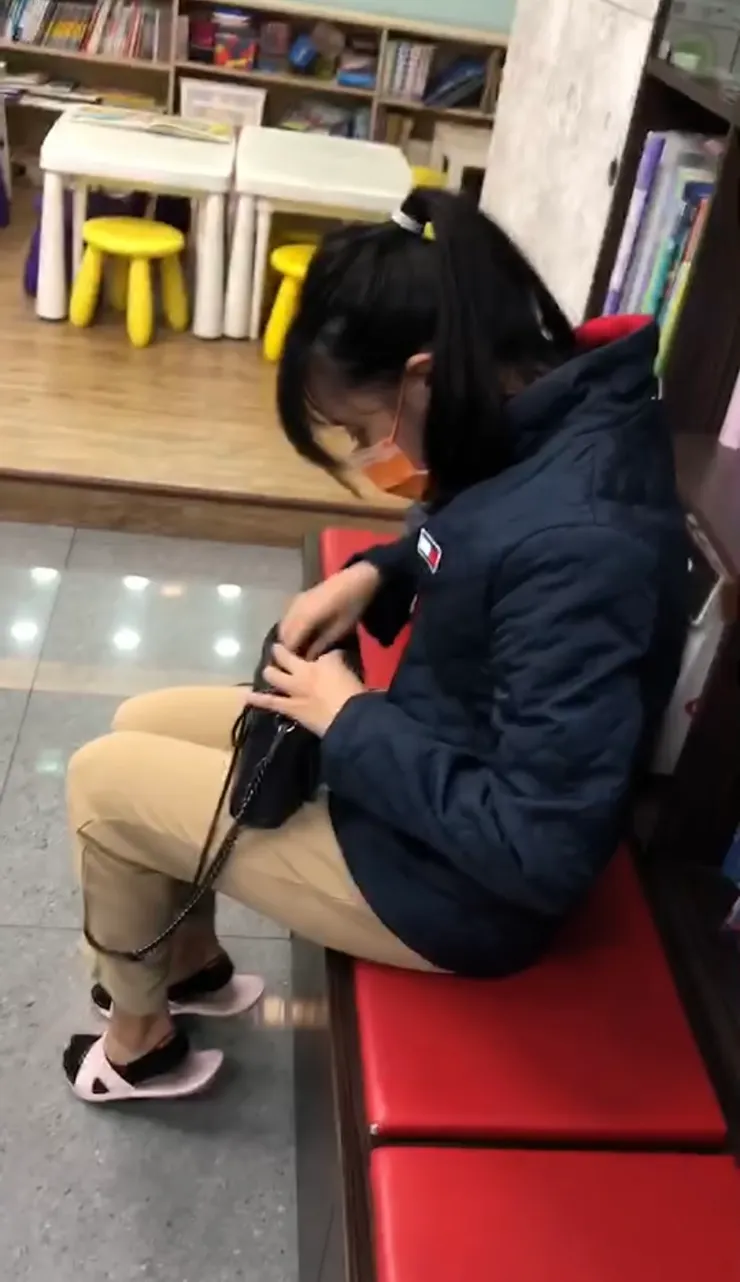 Boss送的外套之三🎁這是機車鑰匙沒拔所以被藏起來了的我…