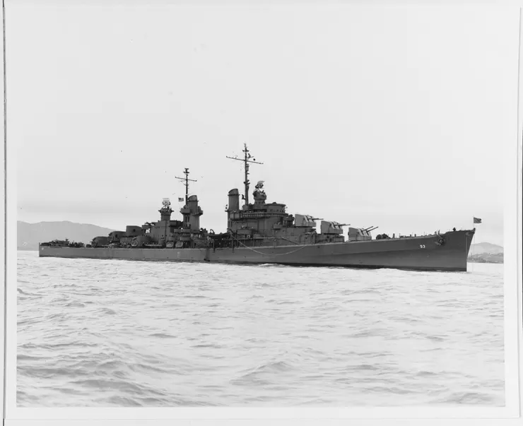 聖地牙哥號輕巡洋艦，來自海軍歷史和遺產指揮部照片。