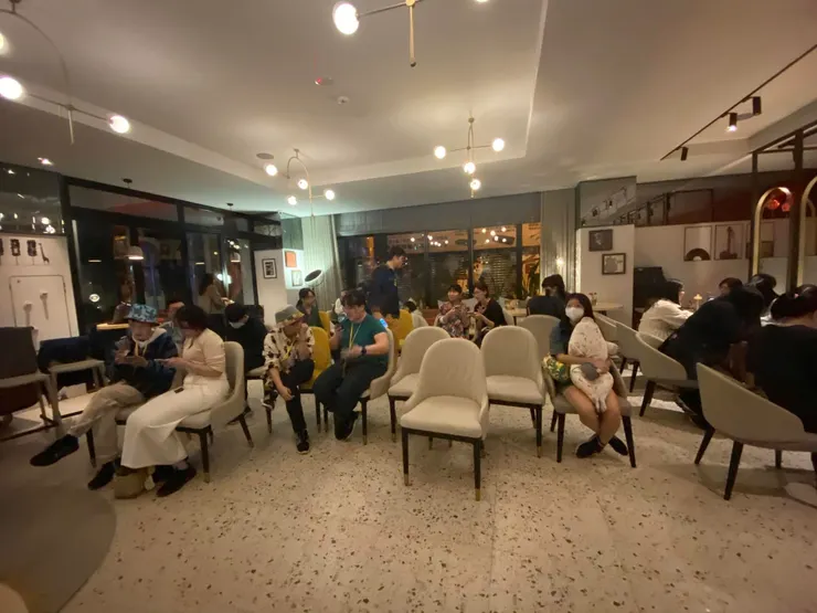 Kata-在微醺之後，找到彼此的「青」😌