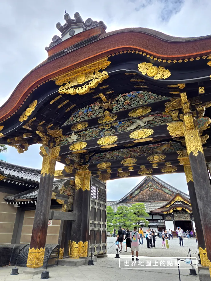 二之丸御殿正門「唐門」