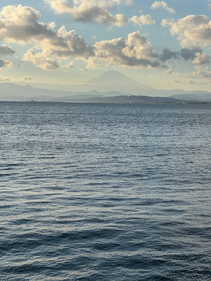 江の島大橋上的富士山