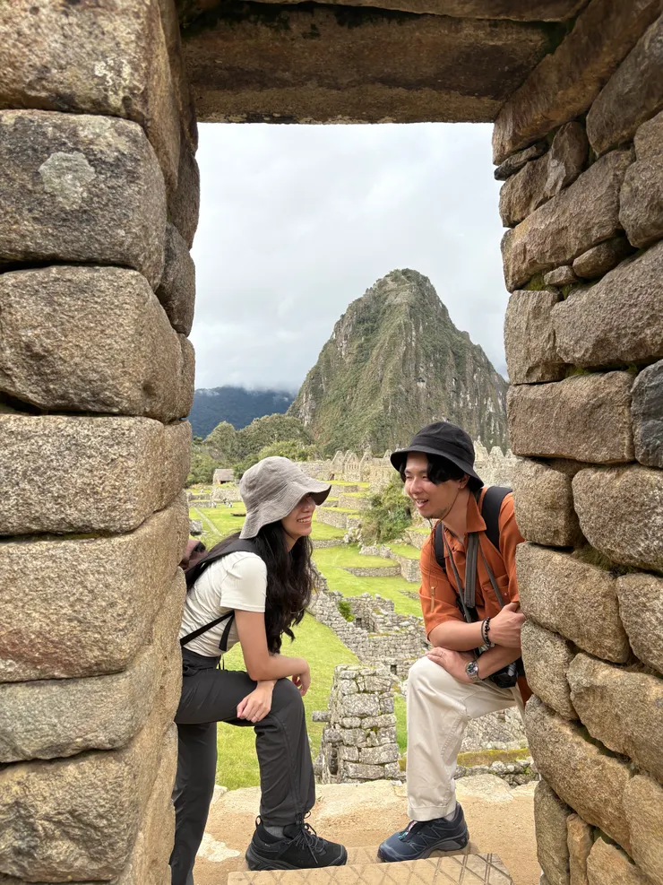 隔壁團導遊指導的擺拍😆