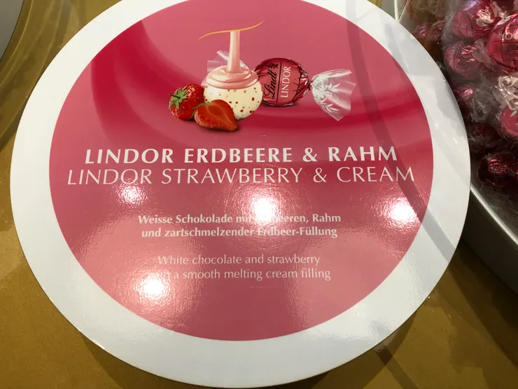 Lindt瑞士蓮草莓味巧克力真好吃