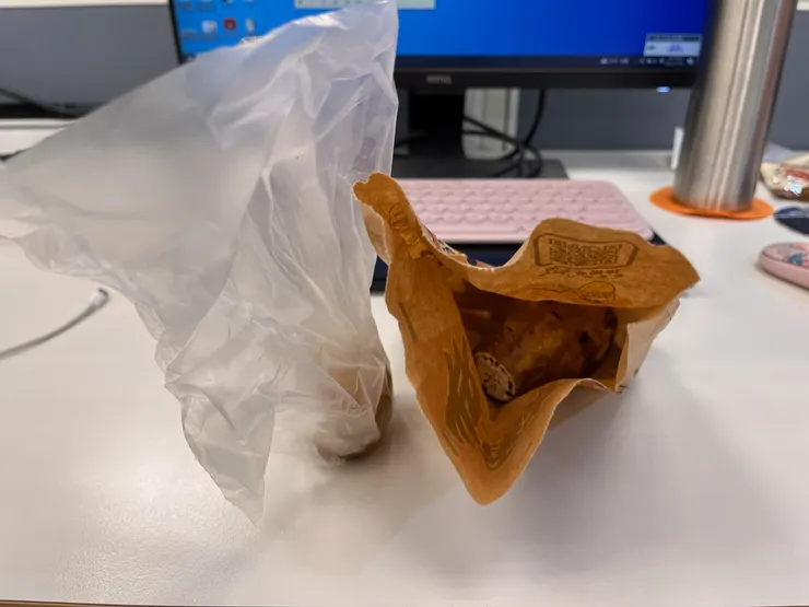 茶葉蛋、地瓜。