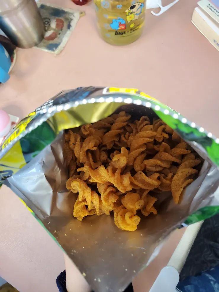 吃起來找不太到香菜