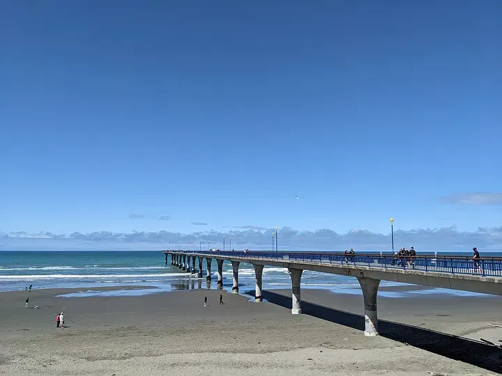 當地知名地標New Brighton Pier