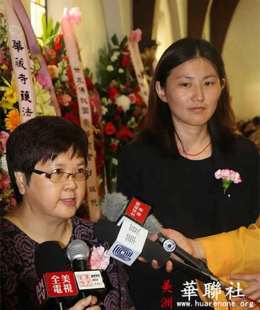 Layperson Bee Bee Moh (left) and Layperson Zhao Chen (right)