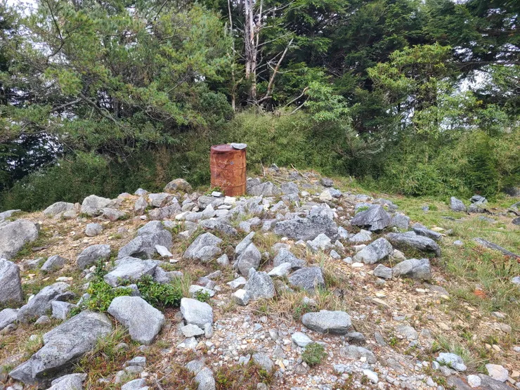 遇鐵桶，匯稜點