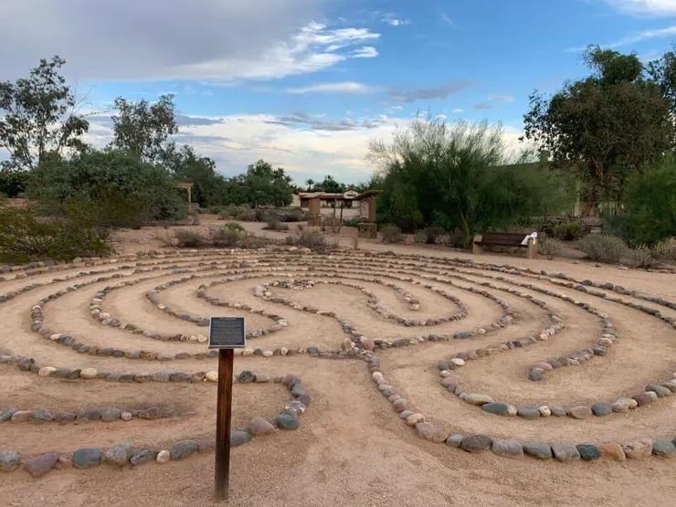 美國亞利桑那州 Franciscan Renewal Center 裏的 11 環迷宮