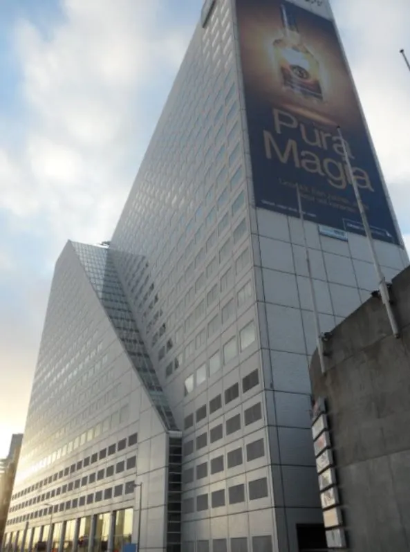 威倫斯沃夫（Willemswerf）本人，https://reurl.cc/QXAo85