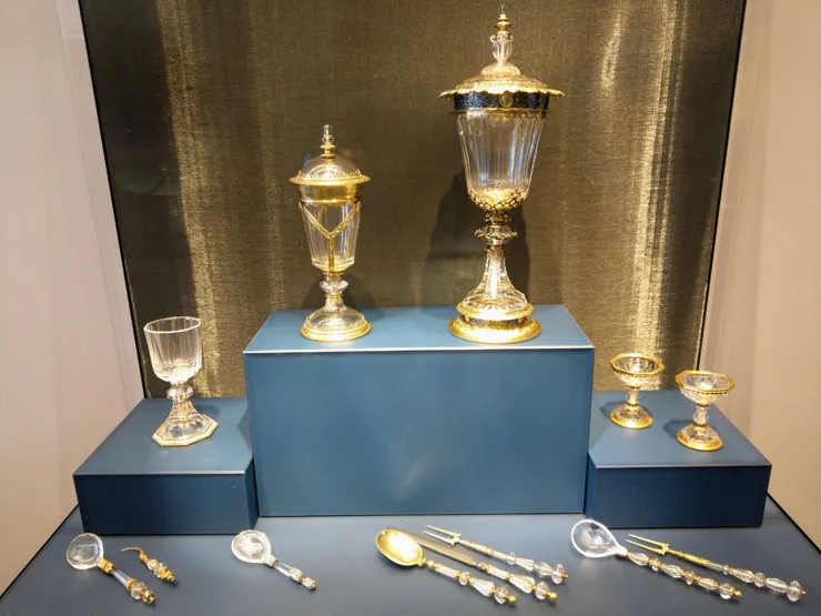 精雕細琢的餐具